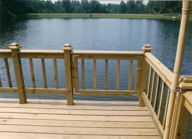Spring deck and exterior inspection checklist for Mankato, Minnesota homes